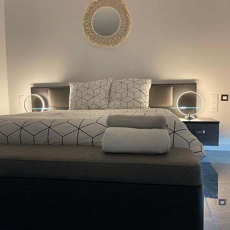 Appartement Hors Du Commun Avec Son Jacuzzi Salies-de-Béarn Exterior foto