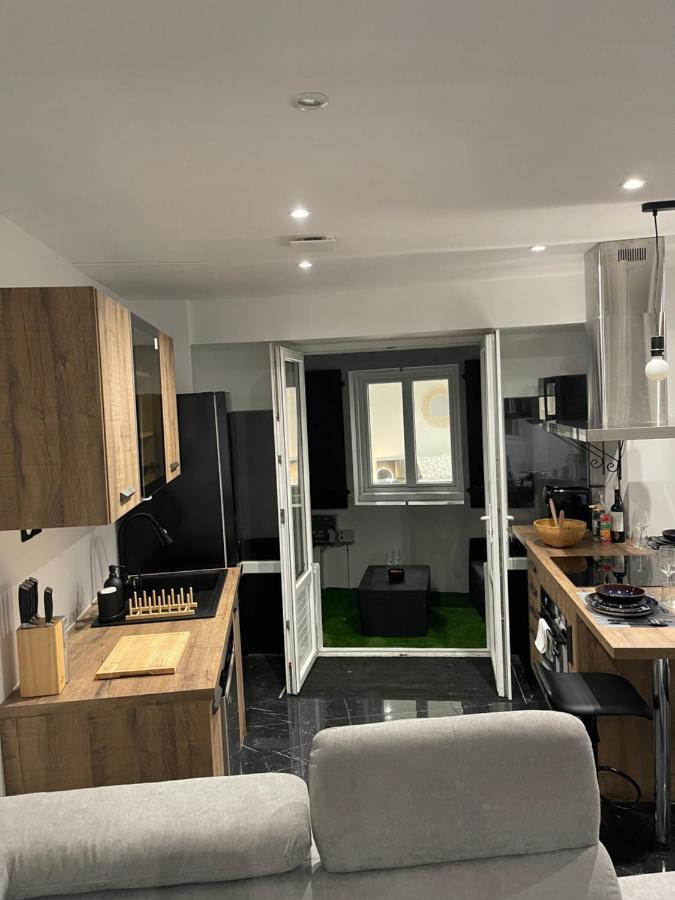 Appartement Hors Du Commun Avec Son Jacuzzi Salies-de-Béarn Exterior foto